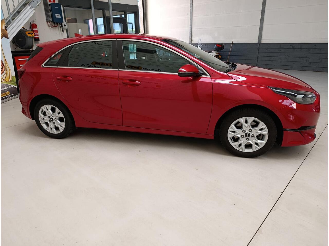 KIA CEE D Ceed 1.0 T-GDi DynamicLine Ecc | Lmv | Navi | Camera | Pdc