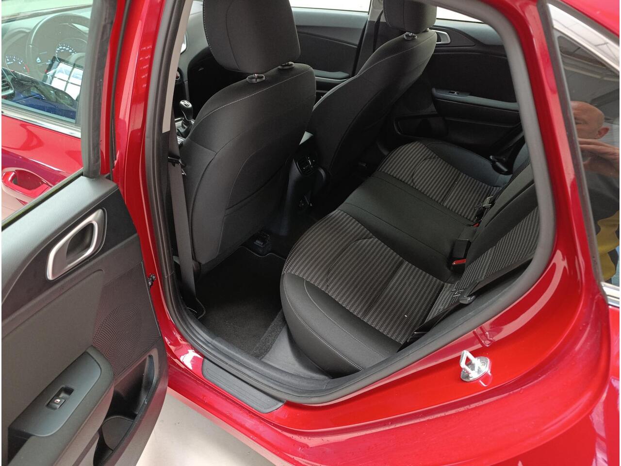 KIA CEE D Ceed 1.0 T-GDi DynamicLine Ecc | Lmv | Navi | Camera | Pdc