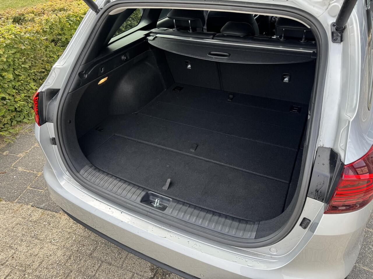 KIA CEE D Ceed Sportswagon 1.0 T-GDi DynamicPlusLine | Stoel/Stuurverwarming | Dodehoekdetectie | Keyless | Draadloos Opladen | Enz...