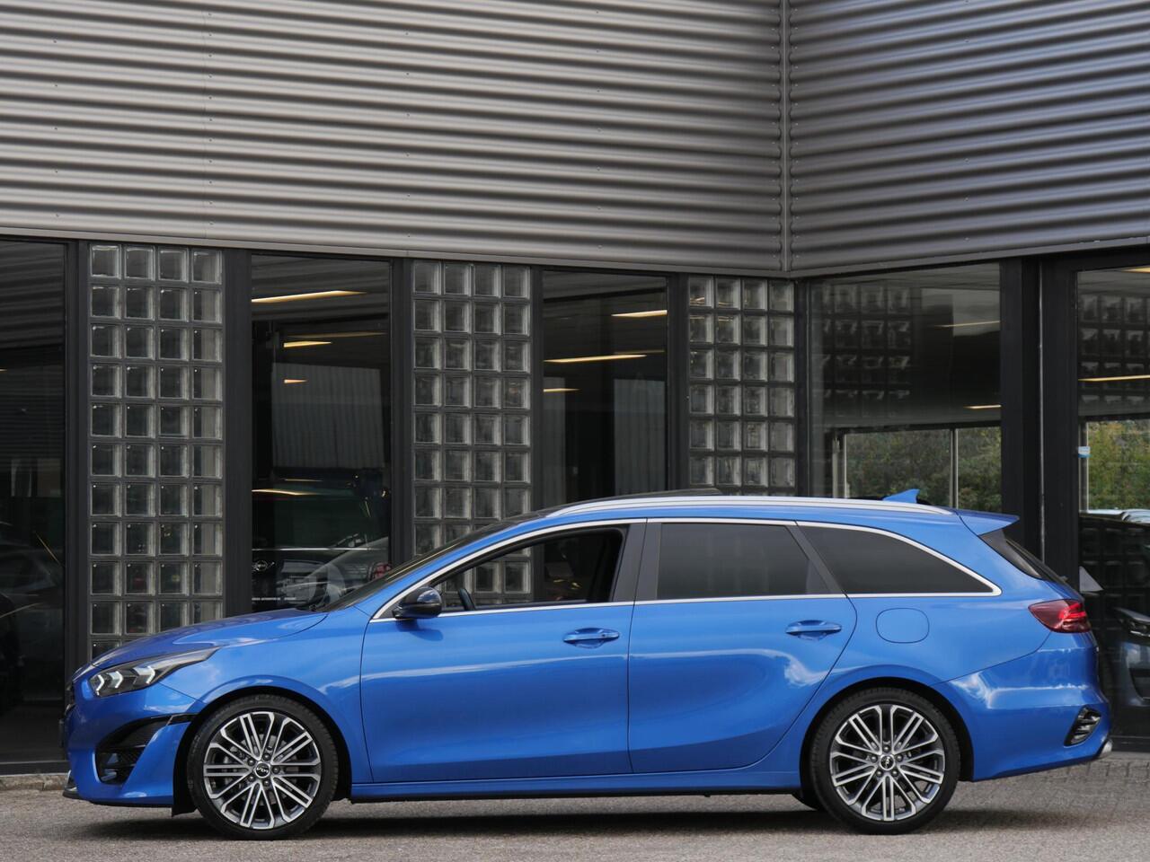 KIA CEE D Ceed Sportswagon 1.5T-GDi GT-PLUSLINE/ PANORAMADAK/ ELEKT. KLEP/ 18INCH VELGEN