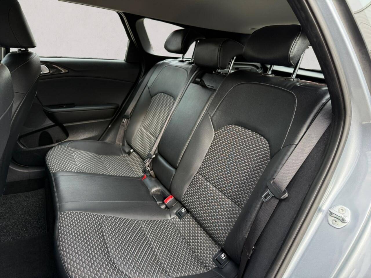 KIA CEE D 1.0 T-GDi Dynamic PlusLine