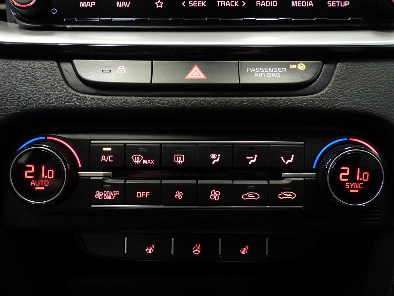 KIA CEE D Ceed Sportswagon 1.6 GDI PHEV Plug-In DynamicLine NAVI/CAMERA/LED/16"LMV!