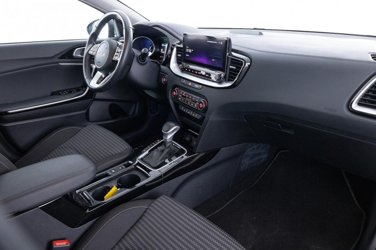 KIA CEE D Ceed 1.6 GDi PHEV DynamicLine | Full LED | ECC | CARPLAY