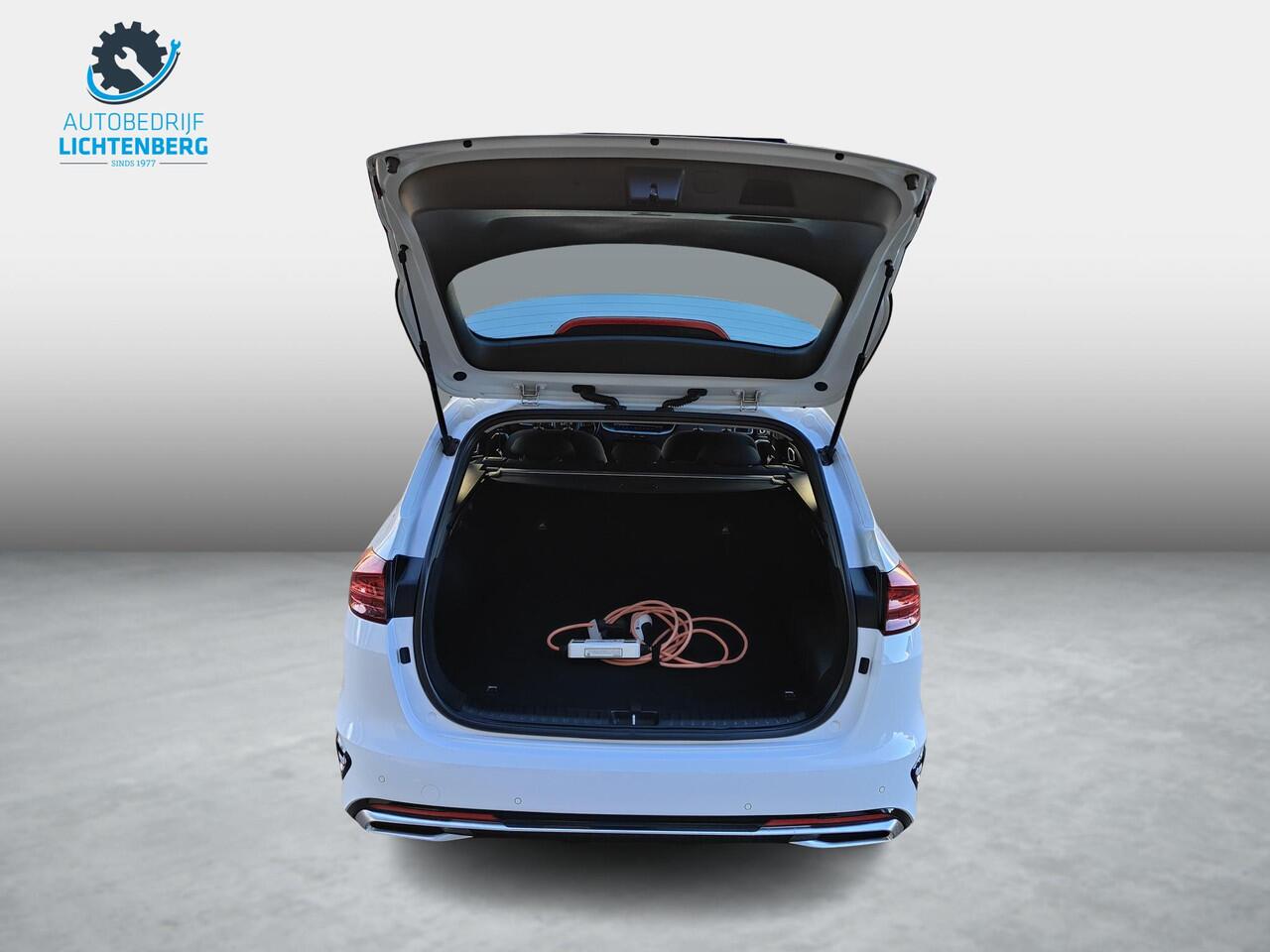 KIA CEE D Ceed Sportswagon 1.6 GDI PHEV DynamicLine Plug-in / Keyless / Navi / Carplay