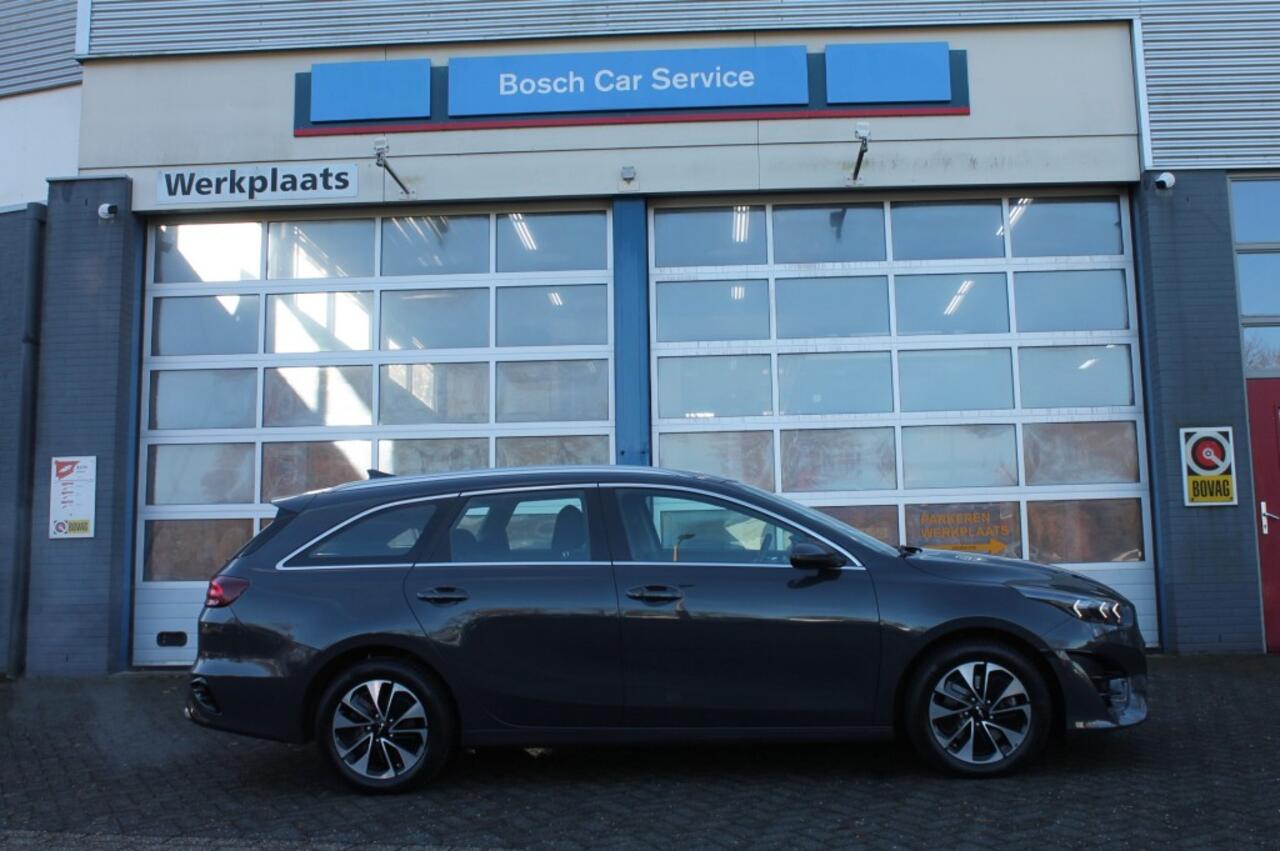 KIA CEE D 1.6 GDI PHEV DYN+L. Led verlichting / keyless