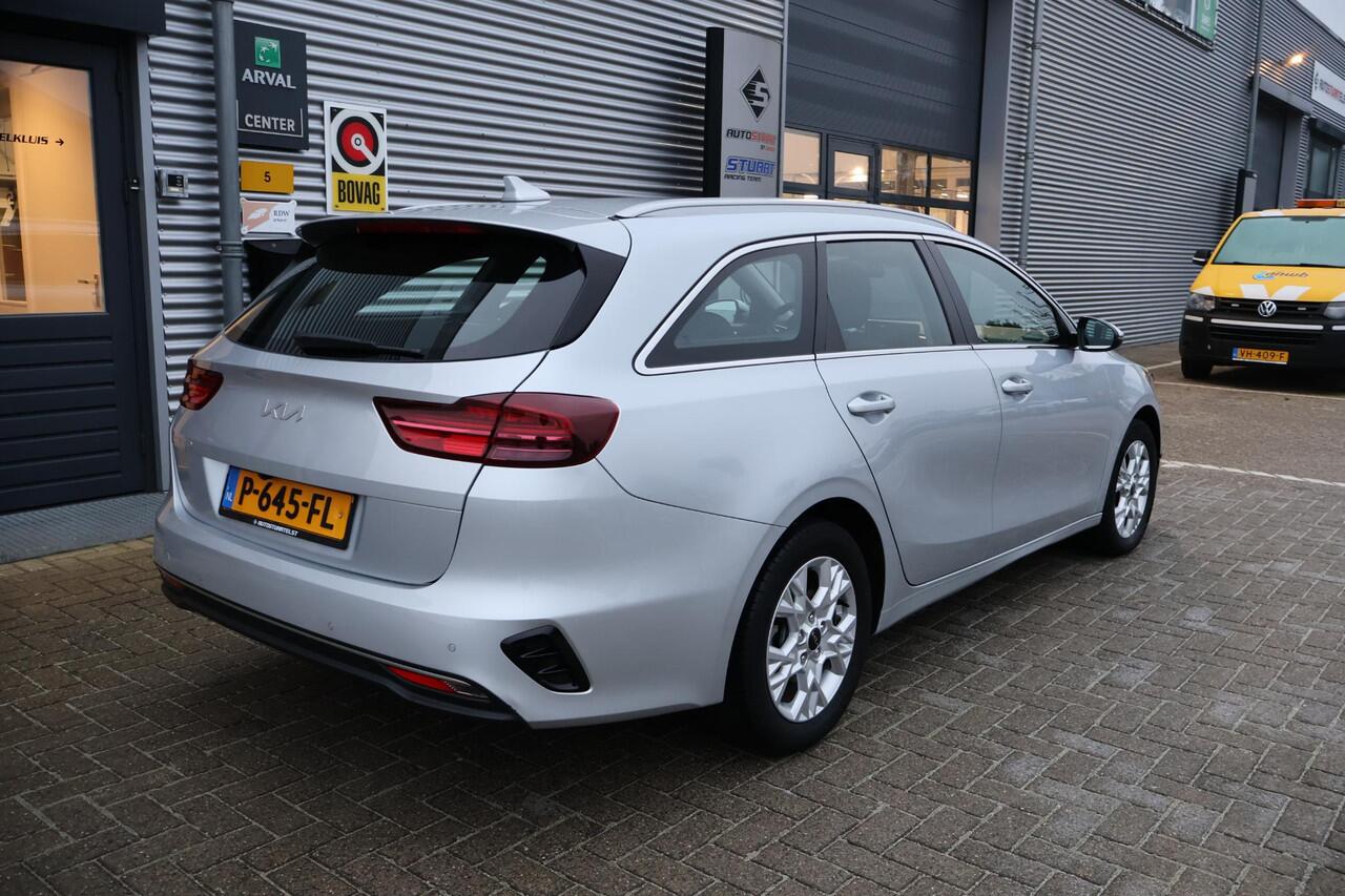 KIA CEE D Ceed Sportswagon 1.5 T-GDi DynamicLine 1e Eigenaar | NL-Auto | Volledig Onderh | BTW | Camera | Ad Cruise | Multimedia | Carplay | Climate | Hill-Hold | Navi | Full Led | Start/Stop