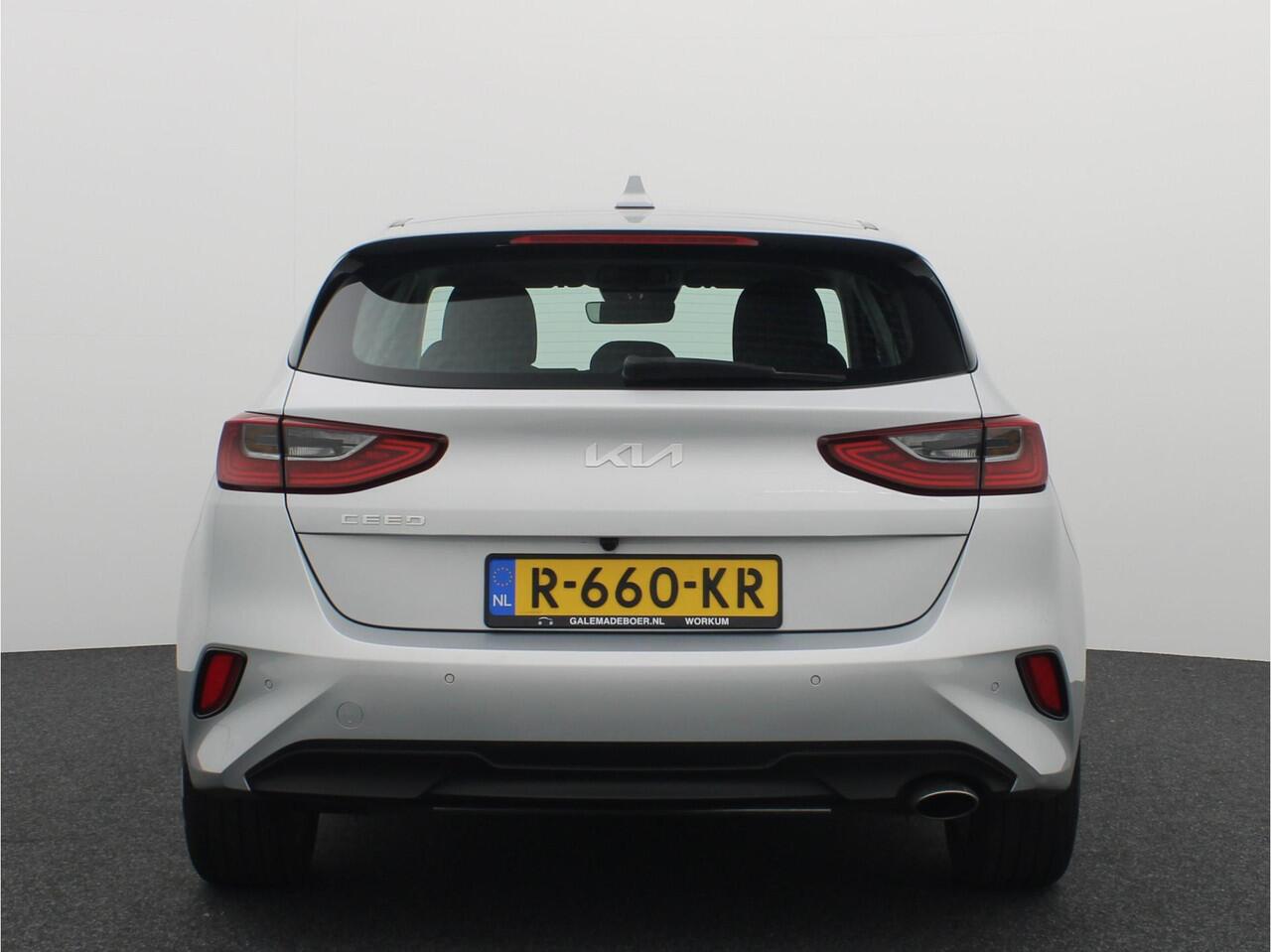 KIA CEE D Ceed 1.0 T-GDi DynamicLine NWE MODEL / NAVI / CLIMA / PDC / CAMERA / DAB+ / CARPLAY / NL-AUTO