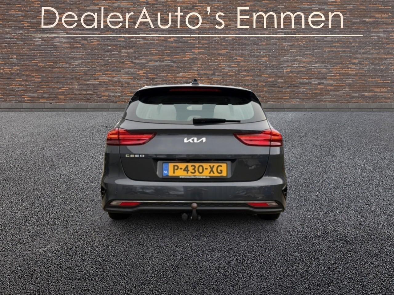 KIA CEE D Ceed Sportswagon 1.5 T-GDi ECC LMV NAVI CRUISE LED