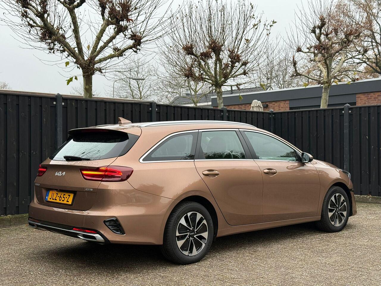 KIA CEE D Ceed Sportswagon 1.6 GDI PHEV DynamicPlusLine