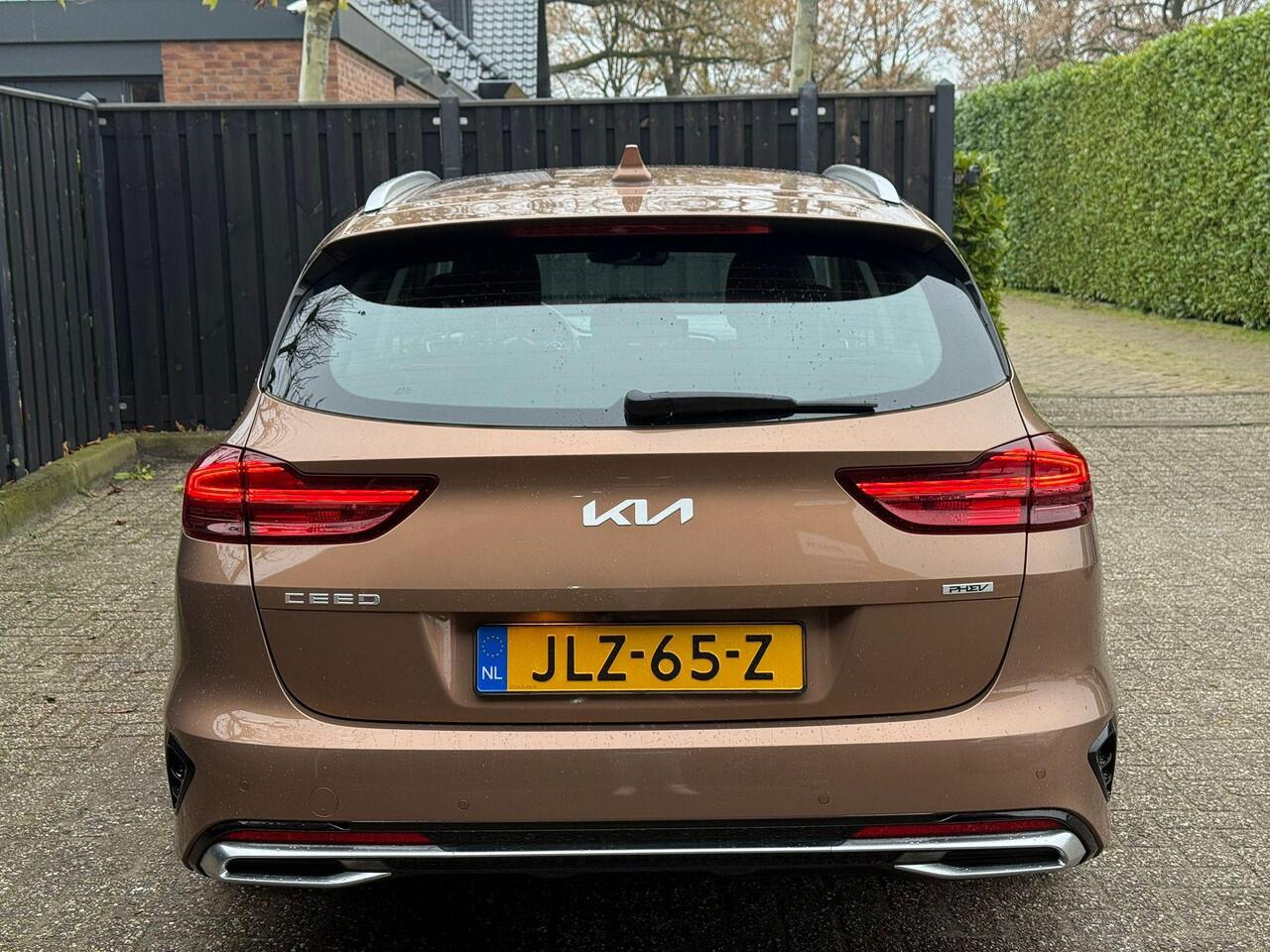 KIA CEE D Ceed Sportswagon 1.6 GDI PHEV DynamicPlusLine