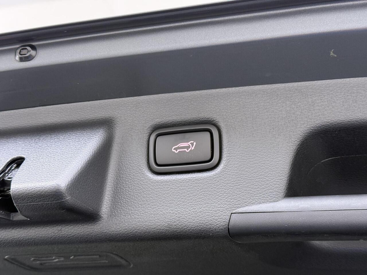 KIA CEE D Ceed Sportswagon 1.5 T-GDi GT-Line Navigatie | Pano Dak | LMV | Stoelverwarming |