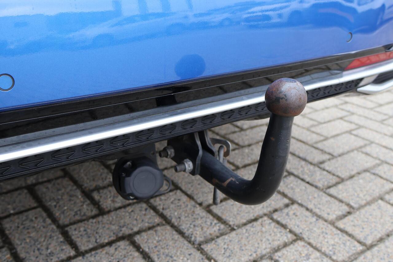 KIA CEE D Ceed Sportswagon 1.5 T-GDi GT-Line 1e Eigenaar | Volledig Onderh | BTW | NL-Auto | PANO | Winterpack | Trekhaak | Camera | Elek Klep | Climate | Ad Cruise | DAB | Led | Keyless | PDC | Start/Stop | Hill-Hold