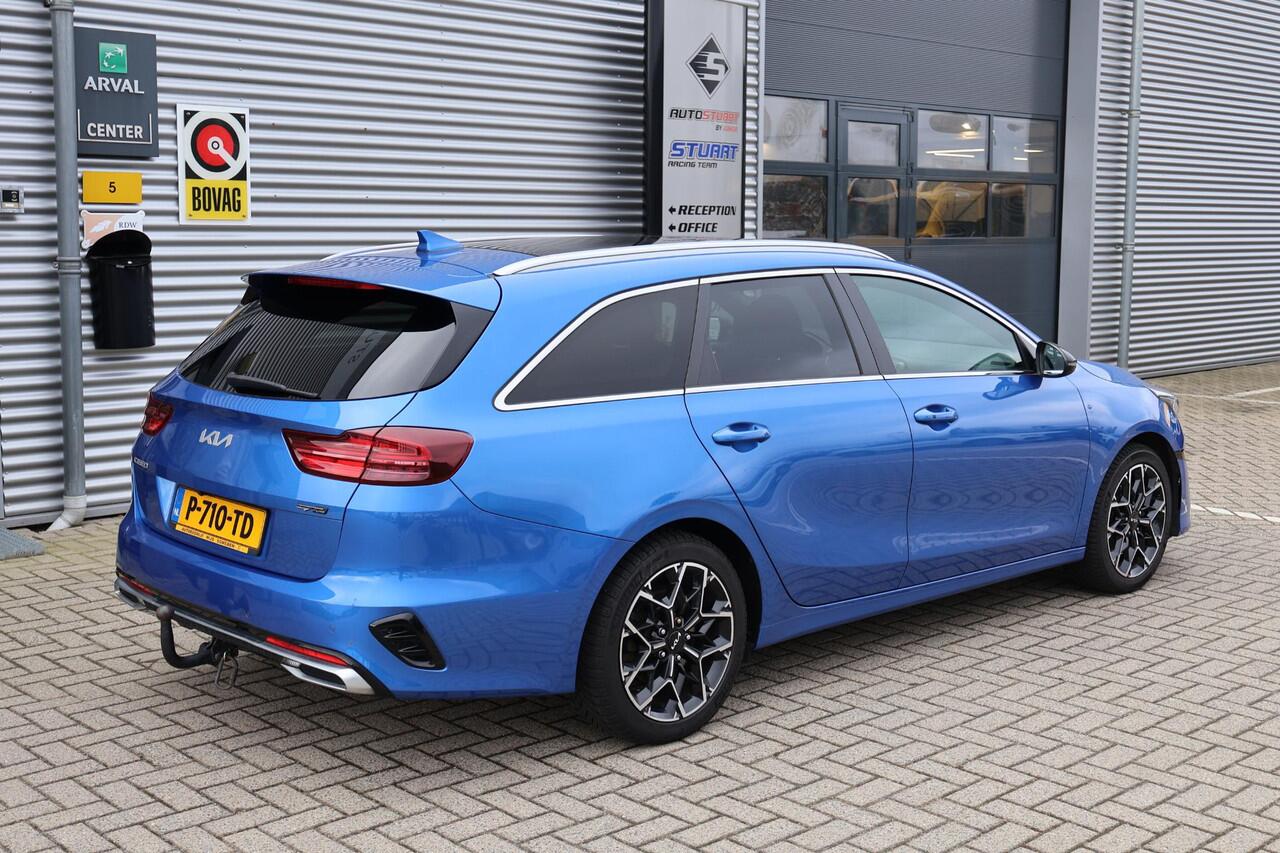 KIA CEE D Ceed Sportswagon 1.5 T-GDi GT-Line 1e Eigenaar | Volledig Onderh | BTW | NL-Auto | PANO | Winterpack | Trekhaak | Camera | Elek Klep | Climate | Ad Cruise | DAB | Led | Keyless | PDC | Start/Stop | Hill-Hold