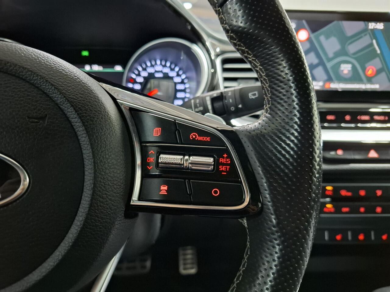 KIA CEE D Ceed Sportswagon 1.5 T-GDi MHEV GT-Line Edition AUTOMAAT, Stoel en Stuur verwarming, Apple Carplay/Android Auto, Navigatie, Camera.