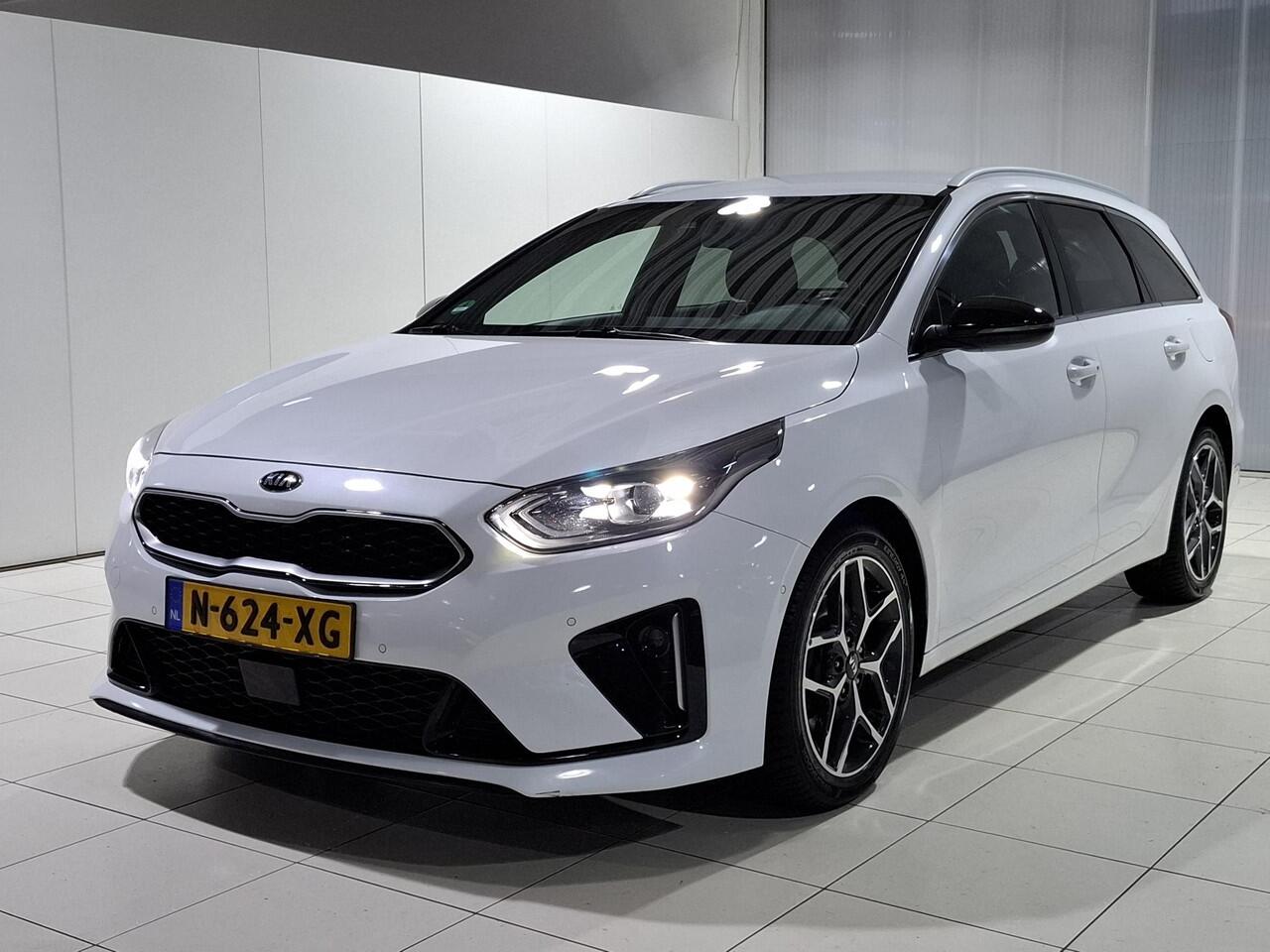 KIA CEE D Ceed Sportswagon 1.5 T-GDi MHEV GT-Line Edition AUTOMAAT, Stoel en Stuur verwarming, Apple Carplay/Android Auto, Navigatie, Camera.