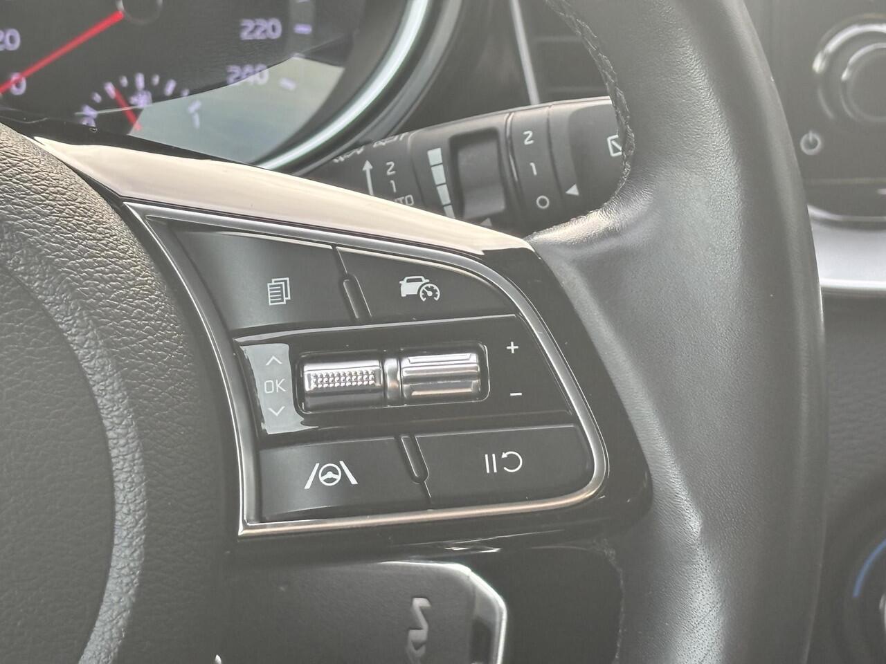 KIA CEE D Ceed Sportswagon 1.5 T-GDi DynamicPlusLine Apple Carplay en/of Android auto Navigatie, Stoel- & Stuurwiel verwarmd, Trekhaak