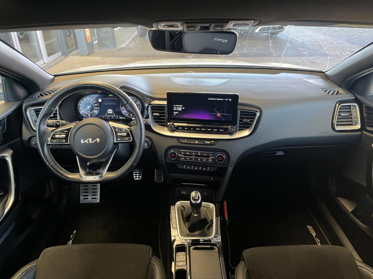 KIA CEE D Ceed 1.5 T-GDi GT-Line | Schuif-/kanteldak | Stoel-/stuurverwarming