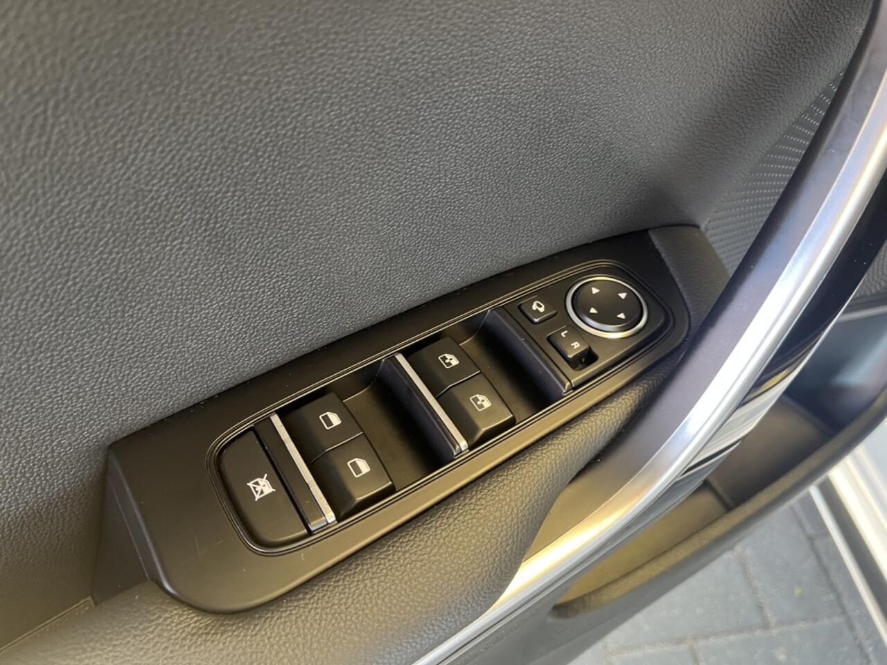 KIA CEE D Ceed 1.5 T-GDi GT-Line | Schuif-/kanteldak | Stoel-/stuurverwarming