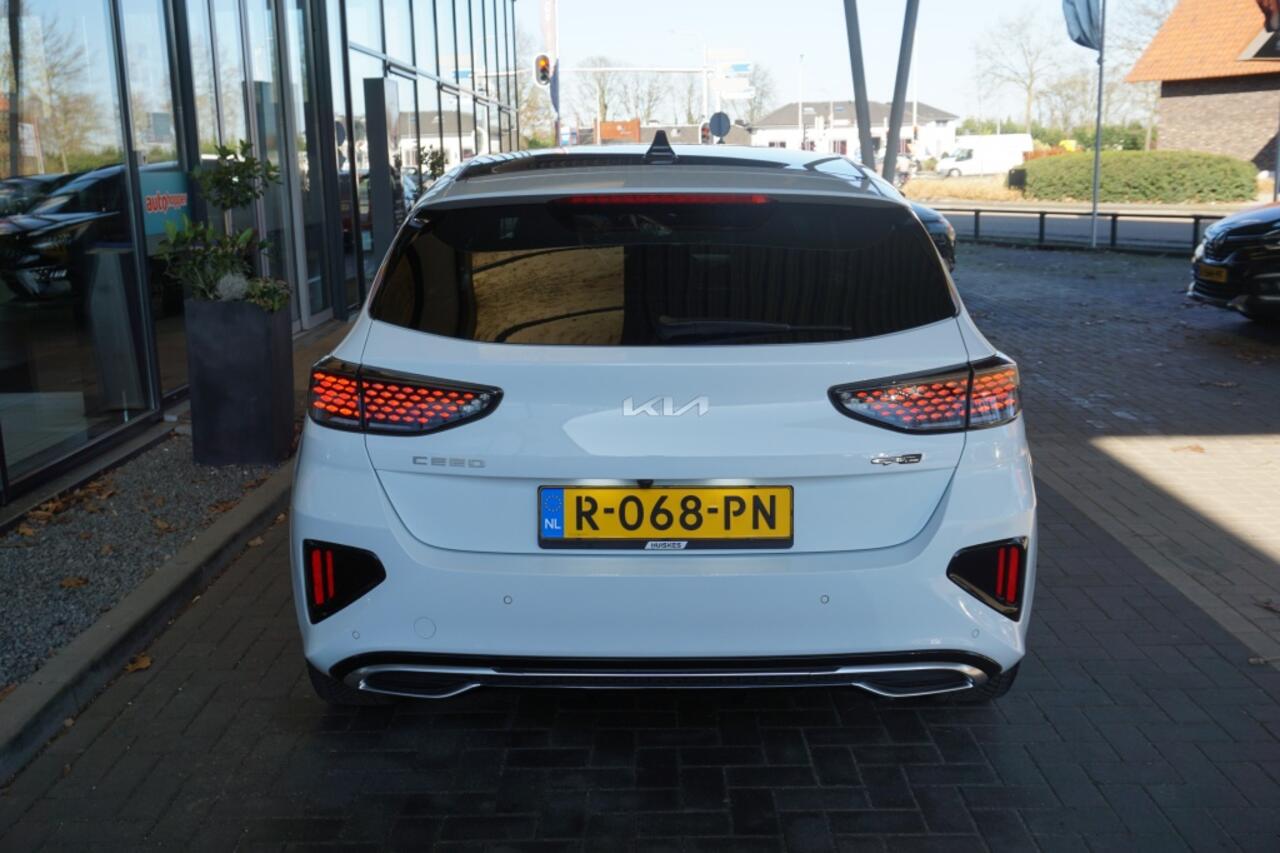 KIA CEE D Ceed 1.5 T-GDi GT-Line | Schuif-/kanteldak | Stoel-/stuurverwarming