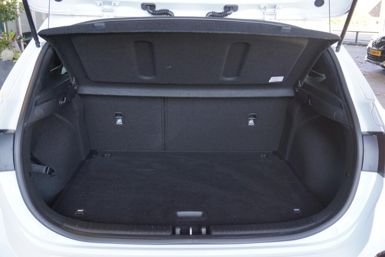 KIA CEE D Ceed 1.5 T-GDi GT-Line | Schuif-/kanteldak | Stoel-/stuurverwarming