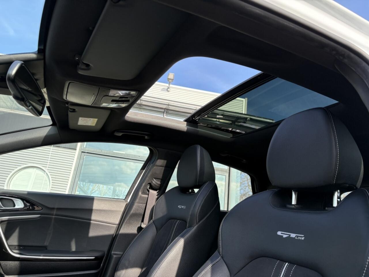 KIA CEE D Ceed 1.0 T-GDi GT-Line + AFNEEMBARE TREKHAAK