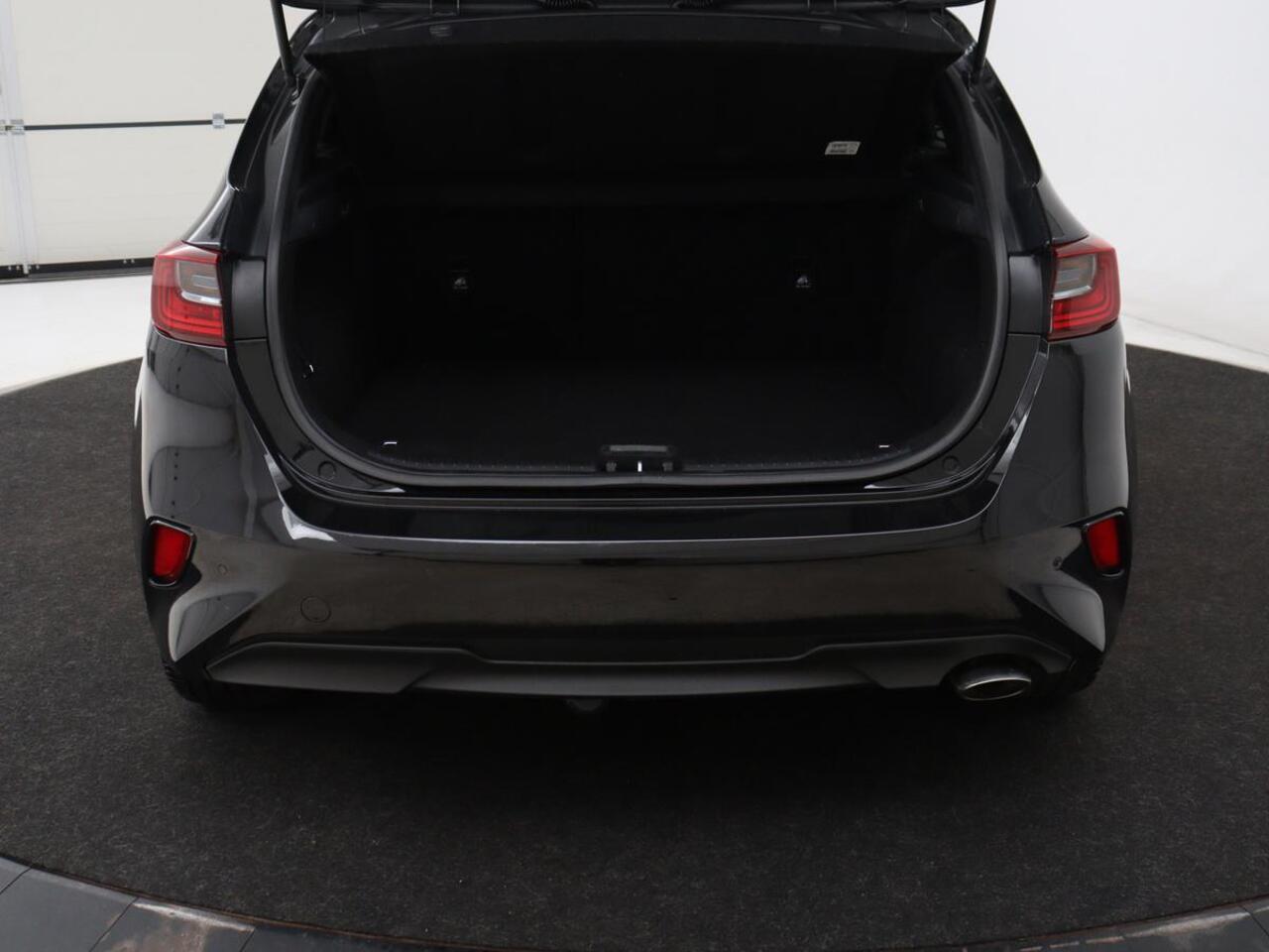 KIA CEE D Ceed 1.0 T-GDi DynamicPlusLine | Stoel & stuurverwarming | Trekhaak | Adaptive cruise | Camera | Carplay | Half leder | Keyless | Full LED | Navigatie