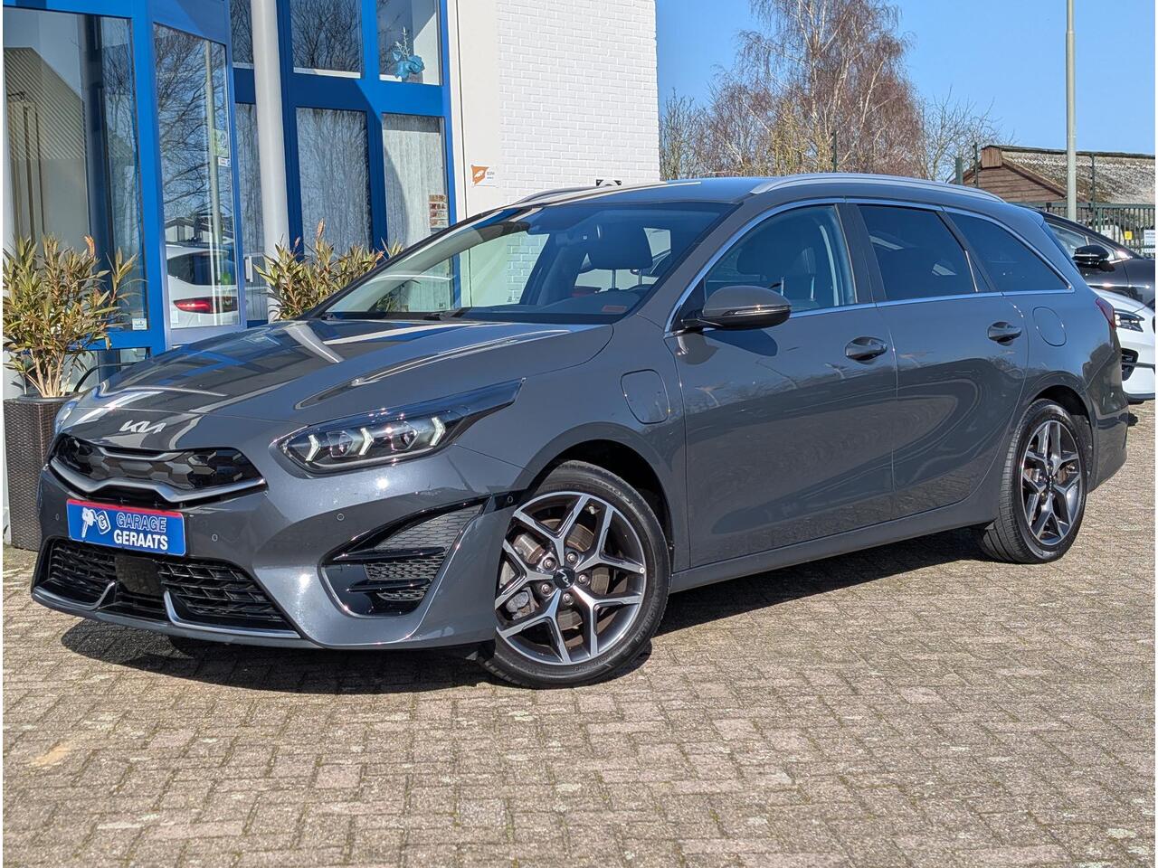 KIA CEE D Ceed Sportswagon 1.6 GDI PHEV ExecutiveLine | 10 jaar garantie, Trekhaak, Stoelventilatie, Elektr. stoel, Digitaal Display, Leer, Elektr. achterklep, 1e eigenaar, 1300kg trekgewicht!