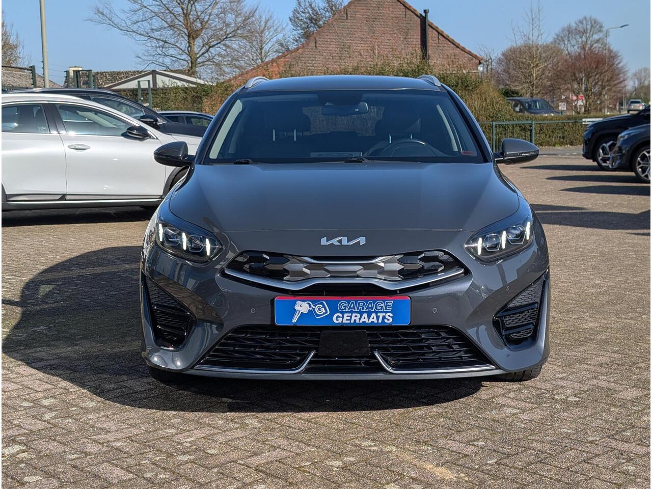 KIA CEE D Ceed Sportswagon 1.6 GDI PHEV ExecutiveLine | 10 jaar garantie, Trekhaak, Stoelventilatie, Elektr. stoel, Digitaal Display, Leer, Elektr. achterklep, 1e eigenaar, 1300kg trekgewicht!