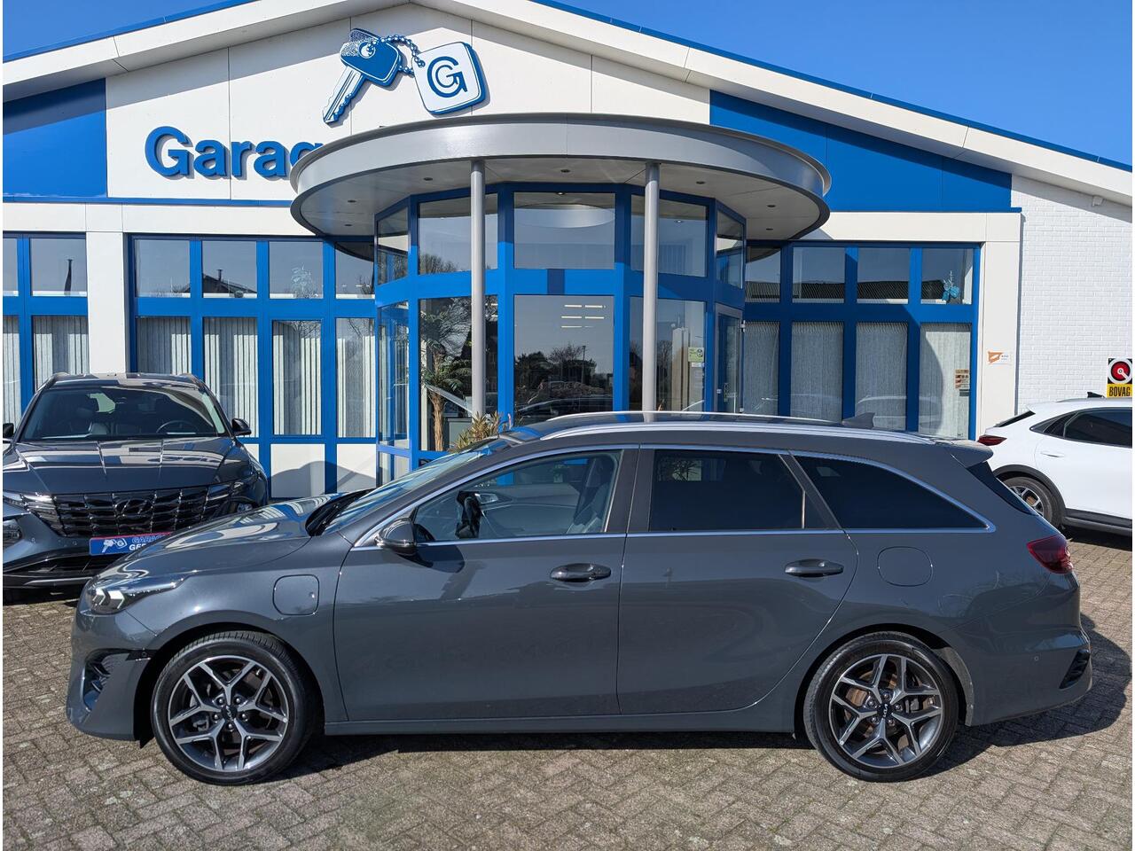 KIA CEE D Ceed Sportswagon 1.6 GDI PHEV ExecutiveLine | 10 jaar garantie, Trekhaak, Stoelventilatie, Elektr. stoel, Digitaal Display, Leer, Elektr. achterklep, 1e eigenaar, 1300kg trekgewicht!