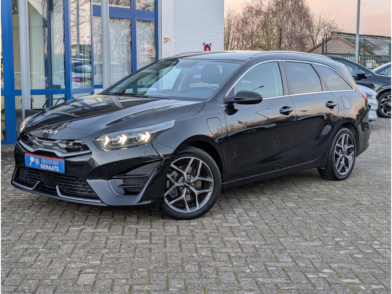 KIA CEE D Ceed Sportswagon 1.6 GDI PHEV ExecutiveLine | 10 jaar garantie, Stoelventilatie, Elektr. stoel, Digitaal Display, Leer, Elektr. achterklep, 1e eigenaar, 1300kg trekgewicht!