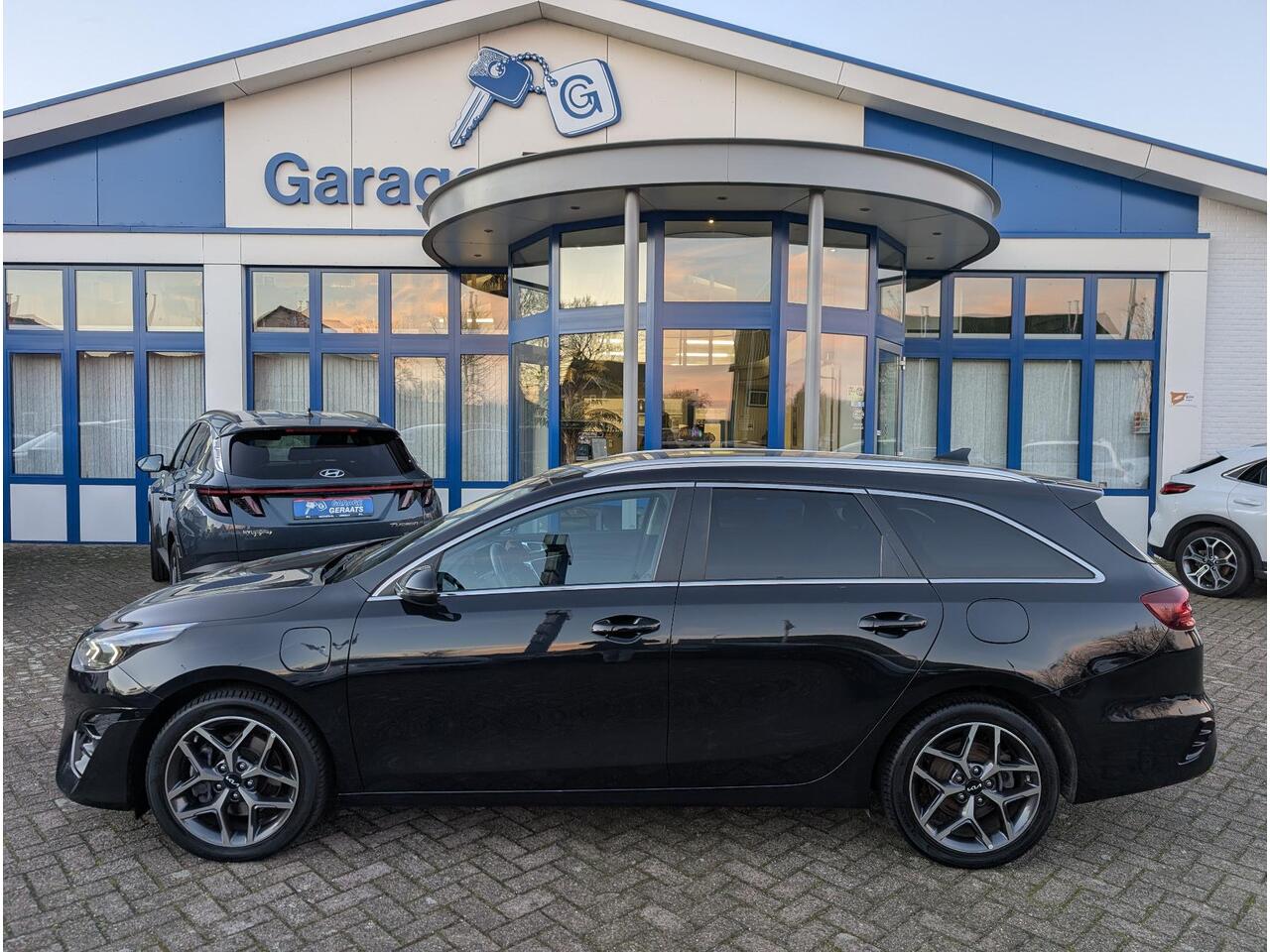 KIA CEE D Ceed Sportswagon 1.6 GDI PHEV ExecutiveLine | 10 jaar garantie, Stoelventilatie, Elektr. stoel, Digitaal Display, Leer, Elektr. achterklep, 1e eigenaar, 1300kg trekgewicht!