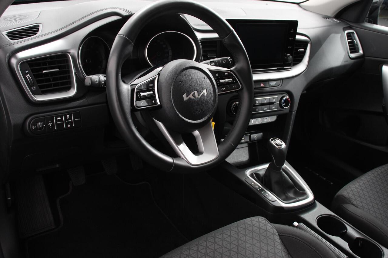 KIA CEE D Ceed 1.0 T-GDi Comfort | Navigatie | Apple Carplay/ Android Auto | Airco | Dab | Camera | Lichtmetalen Velgen