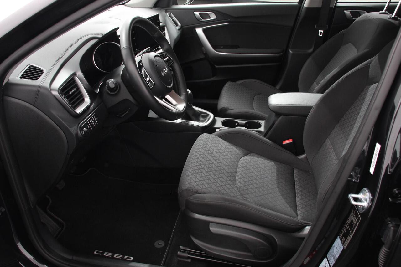 KIA CEE D Ceed 1.0 T-GDi Comfort | Navigatie | Apple Carplay/ Android Auto | Airco | Dab | Camera | Lichtmetalen Velgen