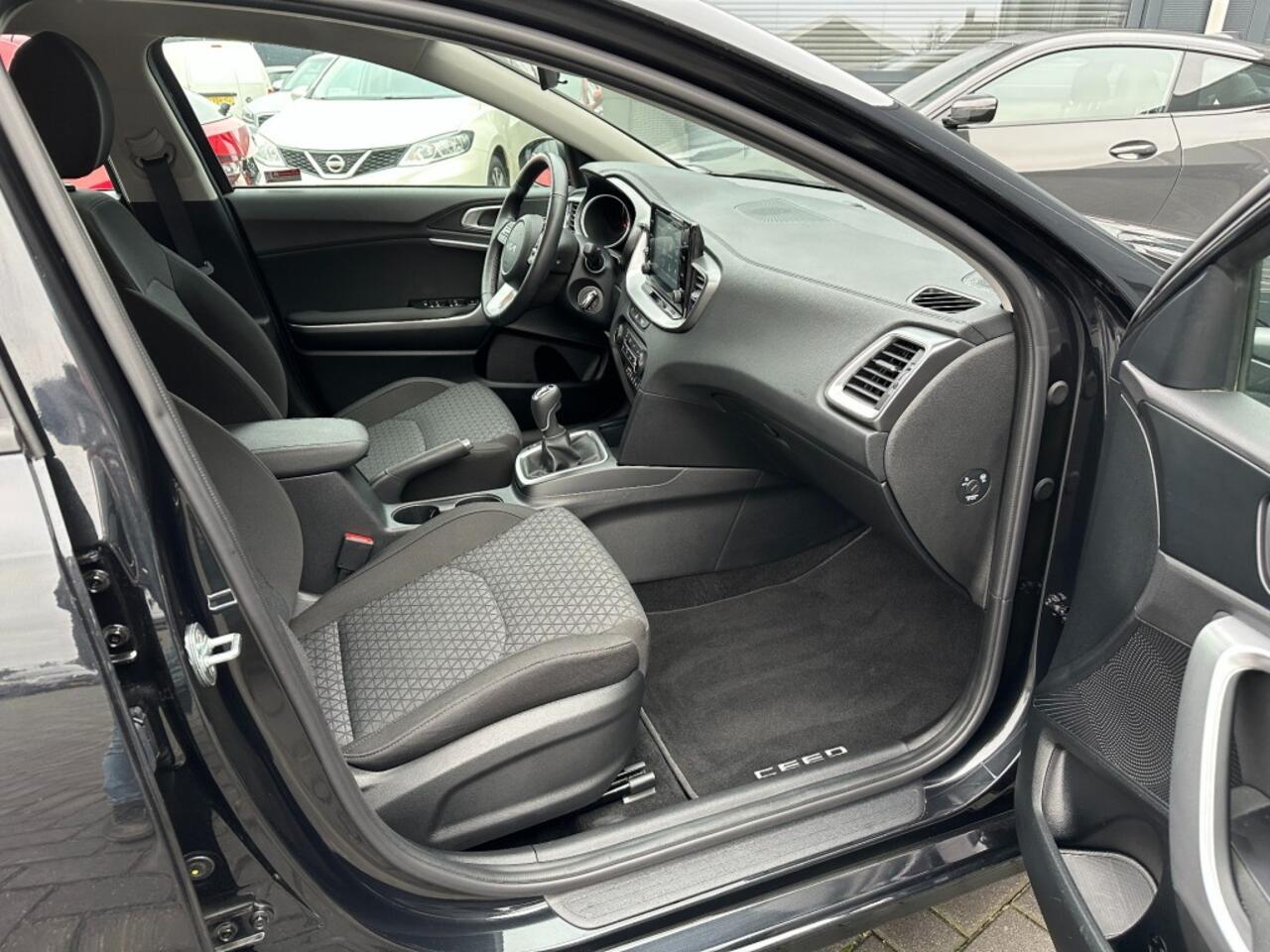 KIA CEE D 1.0T-GDi Comfortline Camera Apple Carplay stoelverw.