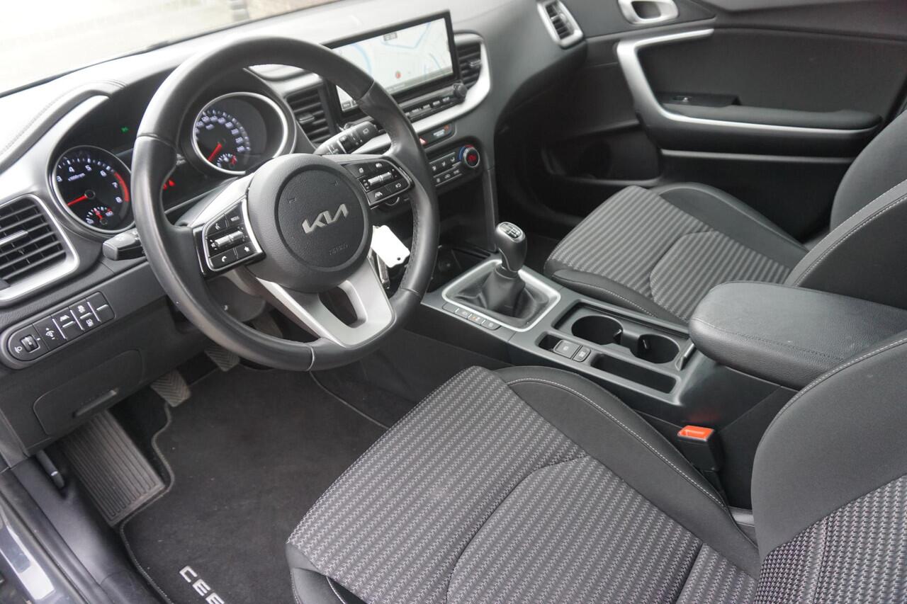 KIA CEE D Ceed 1.0 T-GDi 120PK DynamicLine/Geen Importauto/ All-Seasonbanden.