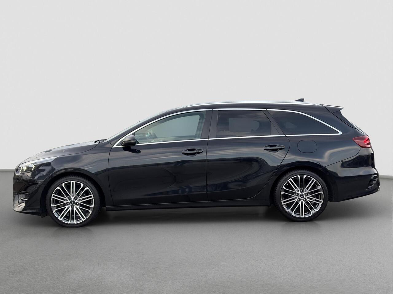 KIA CEE D Ceed Sportswagon 1.5 T-GDi GT-PlusLine Automaat | Panoramadak | Leder/Alcantara | Camera | Navi | Stuur-/Stoelverwarming | 18" Velgen | Clima | Key-Less | PDC | Cruise | LED |
