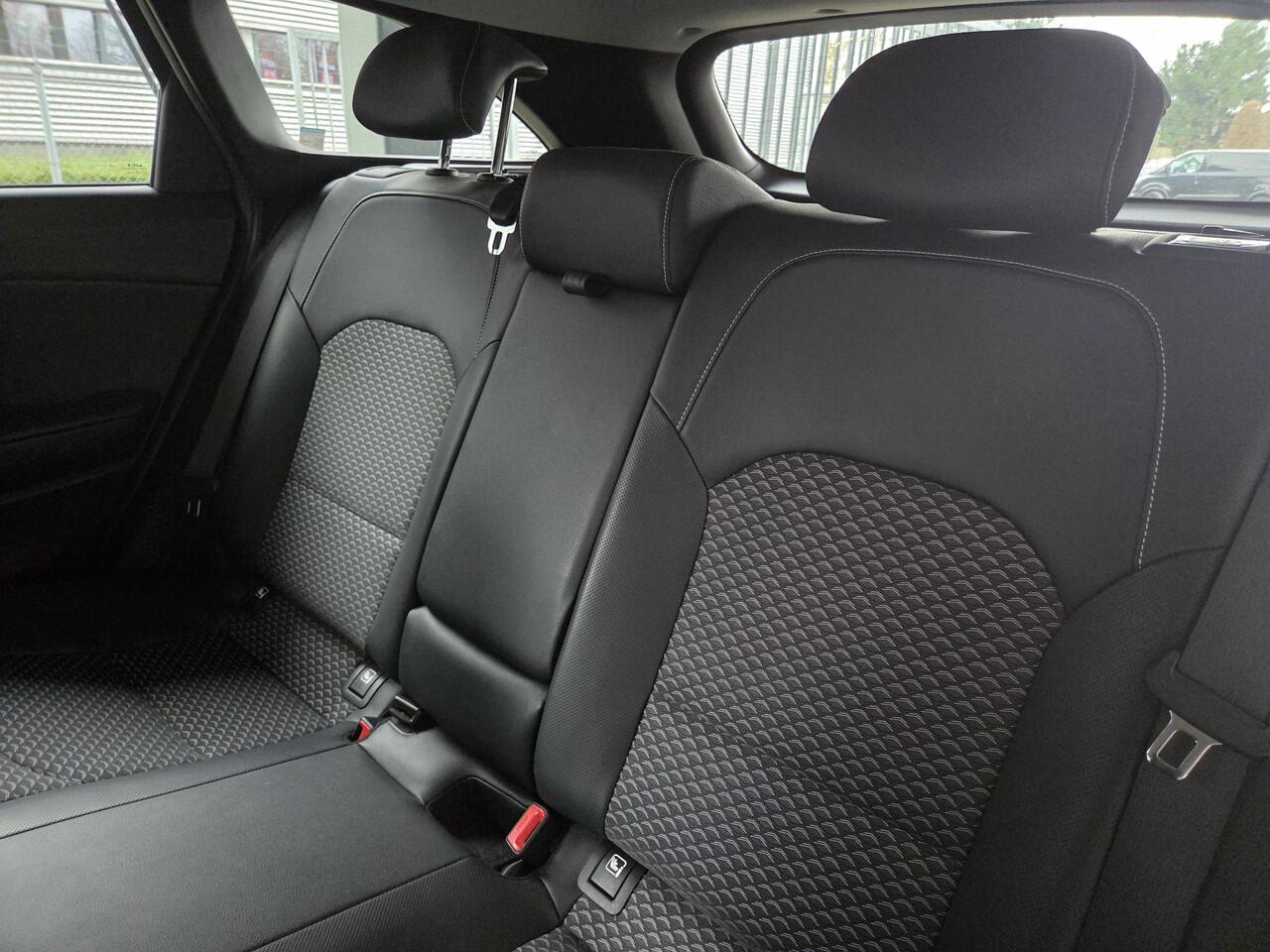 KIA CEE D Ceed Sportswagon 1.5 T-GDi DynamicPlusLine