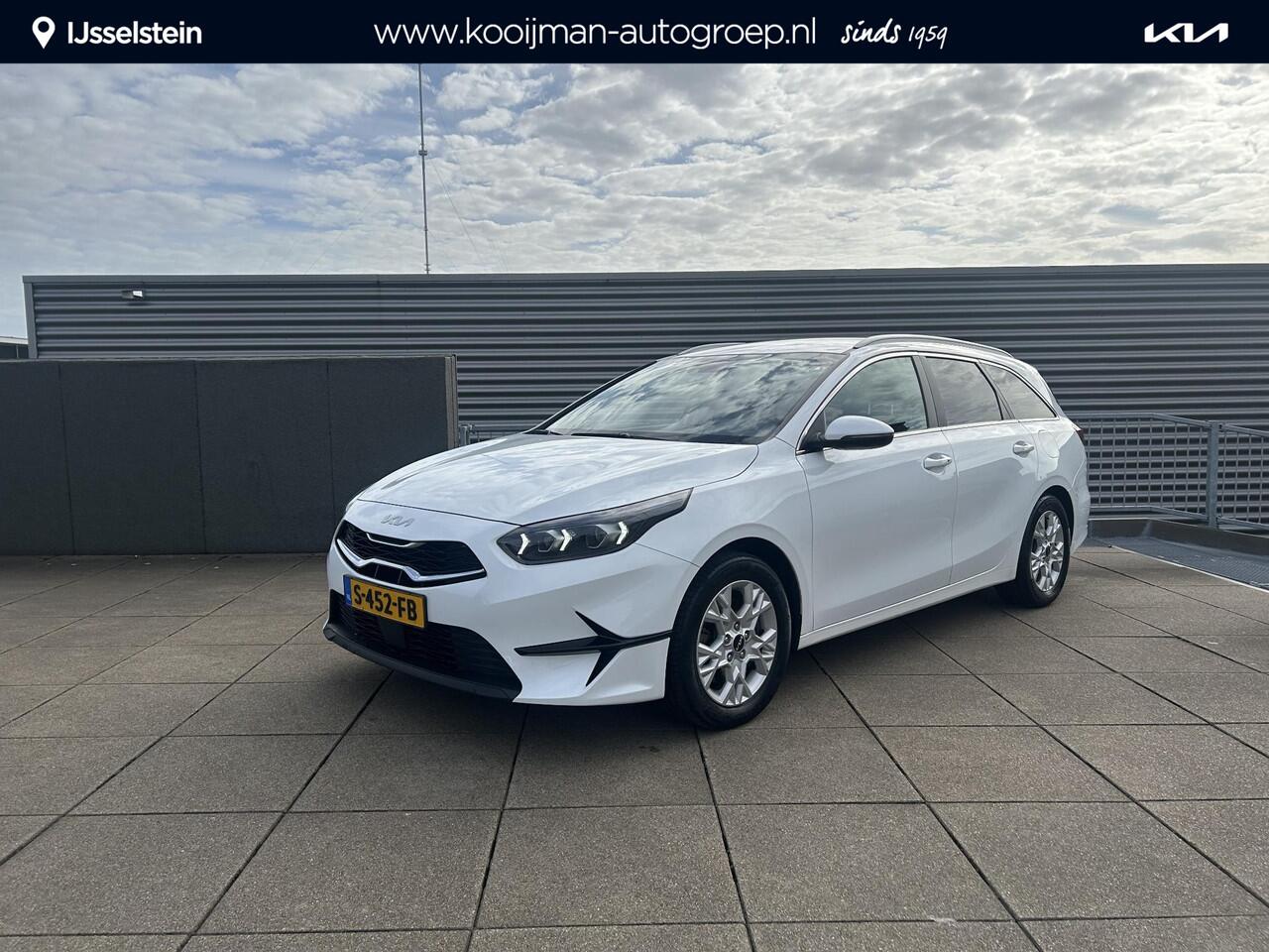 KIA CEE D Ceed Sportswagon 1.5 T-GDi DynamicPlusLine 6-Versn. Trekhaak / Achteruitrijcamera / Keyless / Stoel- stuurverwarming / Parkeersensoren / Navigatie / Apple CarPlay/Android Auto