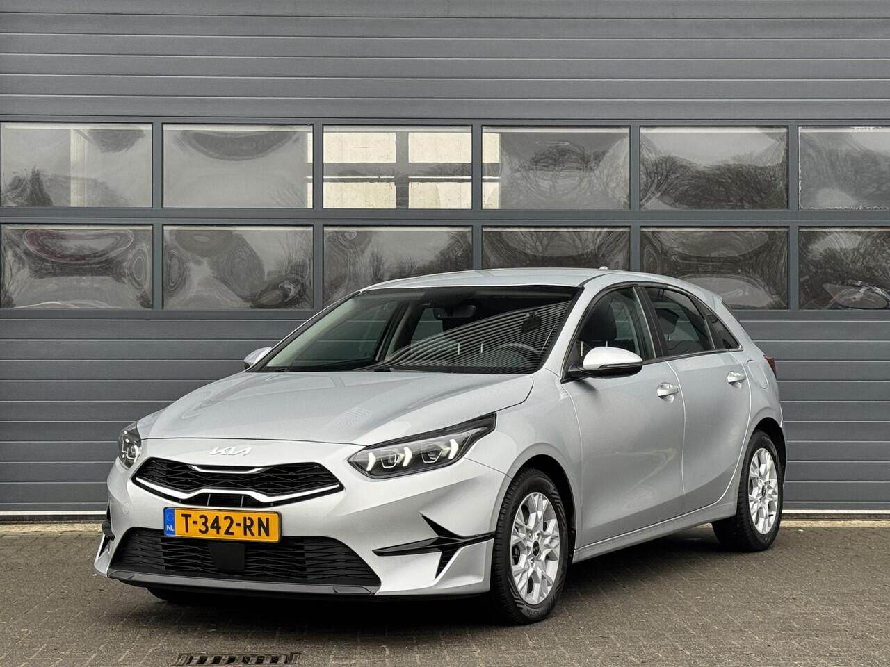 KIA CEE D CEED 1.0 T-GDI DYNAMICLINE I P-CAMERA I ADAPT. CRUISE CONTROL I APPLE CARPLAY I NAVIGATIE