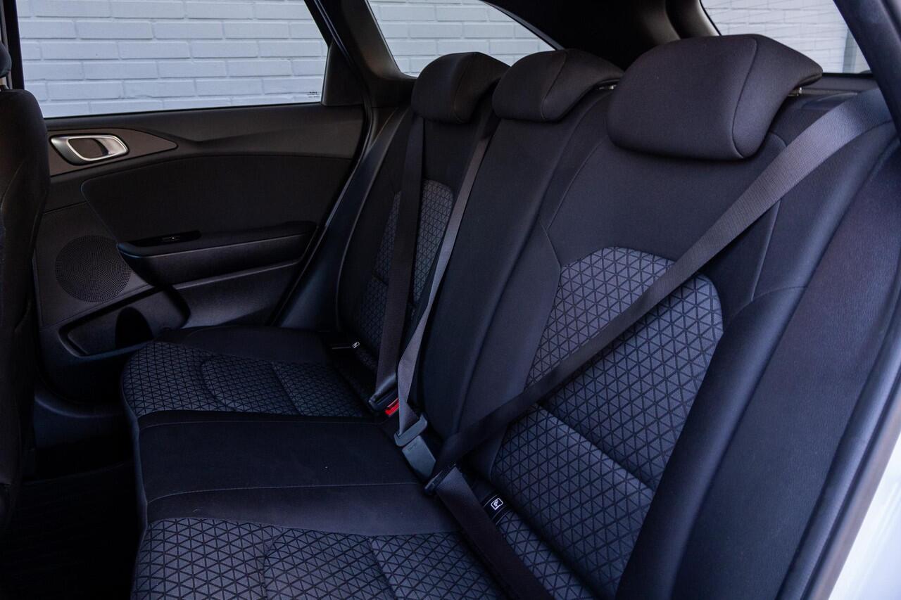 KIA CEE D Ceed Sportswagon 1.0 T-GDi Stoelverw|stuurverw|Camera|Carplay|Schakel|Wagen|