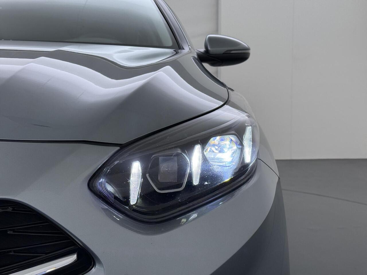 KIA CEE D Ceed Sportswagon 1.0 T-GDi DynamicLine Trekhaak | Camera | Navigatie | Stoelverwarming