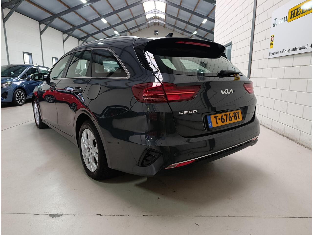 KIA CEE D Ceed Sportswagon 1.0 T-GDi MHEV DynamicLine Airco (automatisch) | Lmv | Pdc | Navi | Cv op afstand