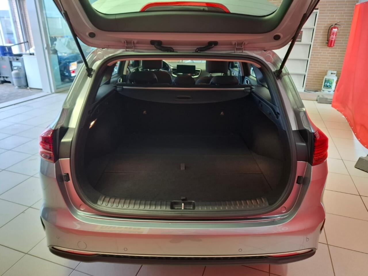 KIA CEE D Ceed Sportswagon 1.0 MHEV DCT DynamicLine 5D, 12 mnd Bovag garantie