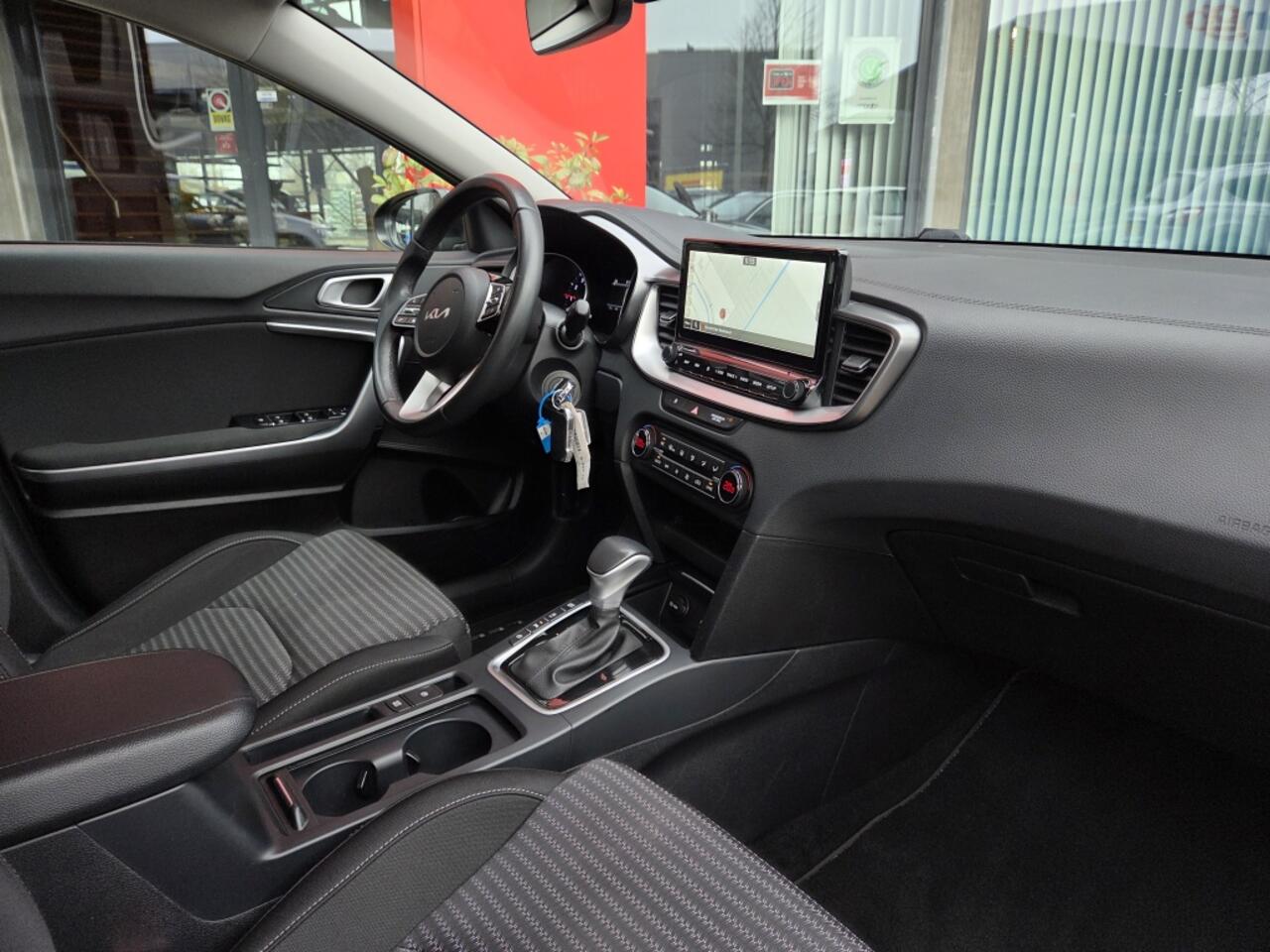 KIA CEE D Ceed Sportswagon 120pk T-GDi MHEV A/T DynamicLine | Navi | Cruise | Climate