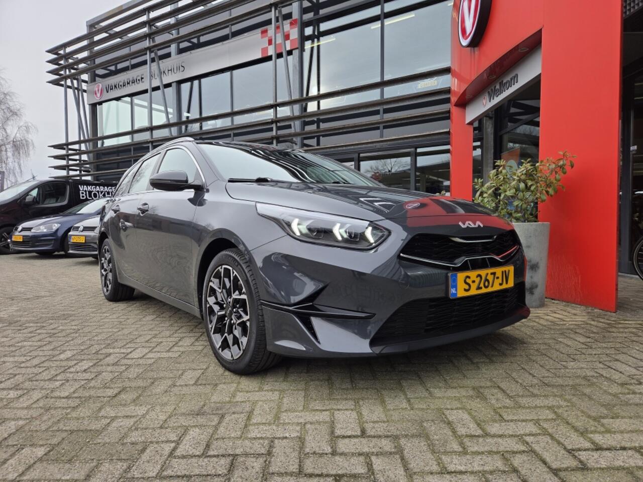 KIA CEE D Ceed Sportswagon 120pk T-GDi MHEV A/T DynamicLine | Navi | Cruise | Climate