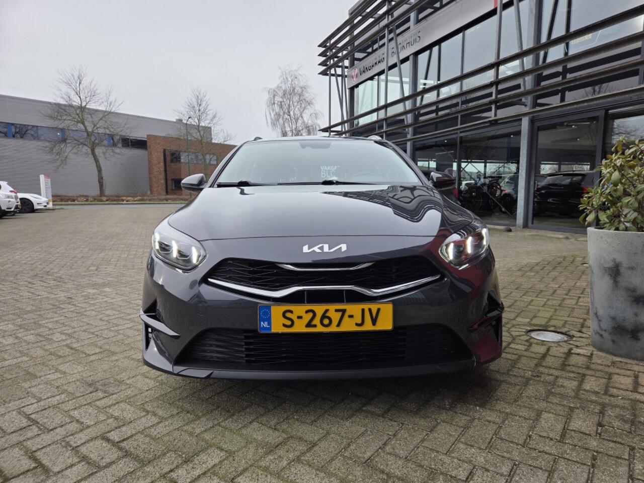 KIA CEE D Ceed Sportswagon 120pk T-GDi MHEV A/T DynamicLine | Navi | Cruise | Climate