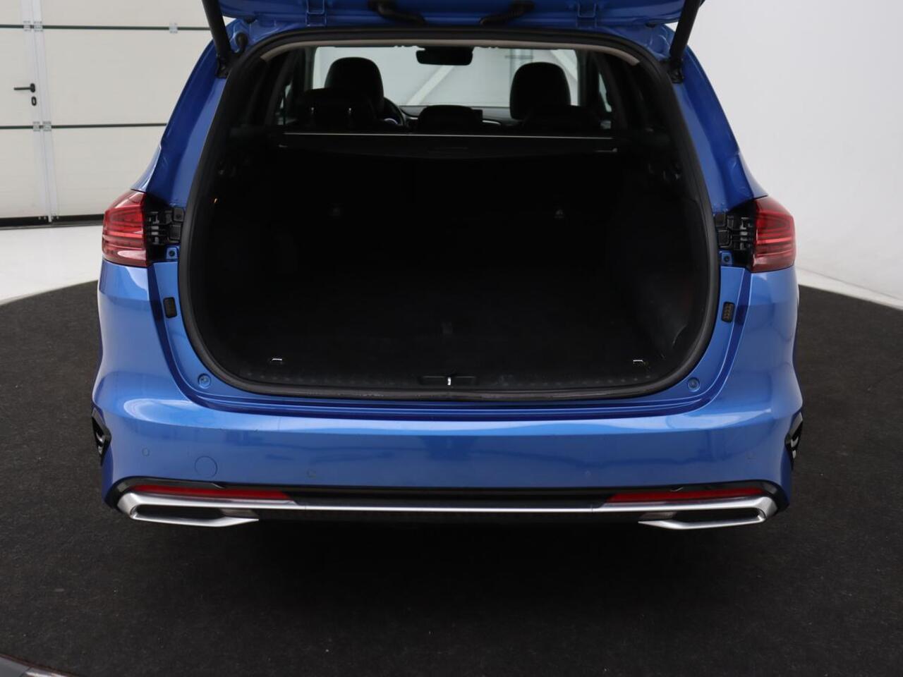 KIA CEE D Ceed 1.6 GDI PHEV DynamicPlusLine | Trekhaak | Stoel & stuurverwarming | Adaptive cruise | Camera | Carplay | Half leder | Keyless | Full LED | Climate control