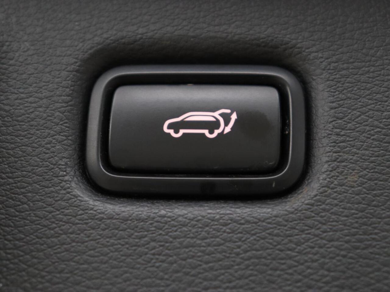 KIA CEE D Ceed 1.6 GDI PHEV DynamicPlusLine | Trekhaak | Stoel & stuurverwarming | Adaptive cruise | Camera | Carplay | Half leder | Keyless | Full LED | Climate control