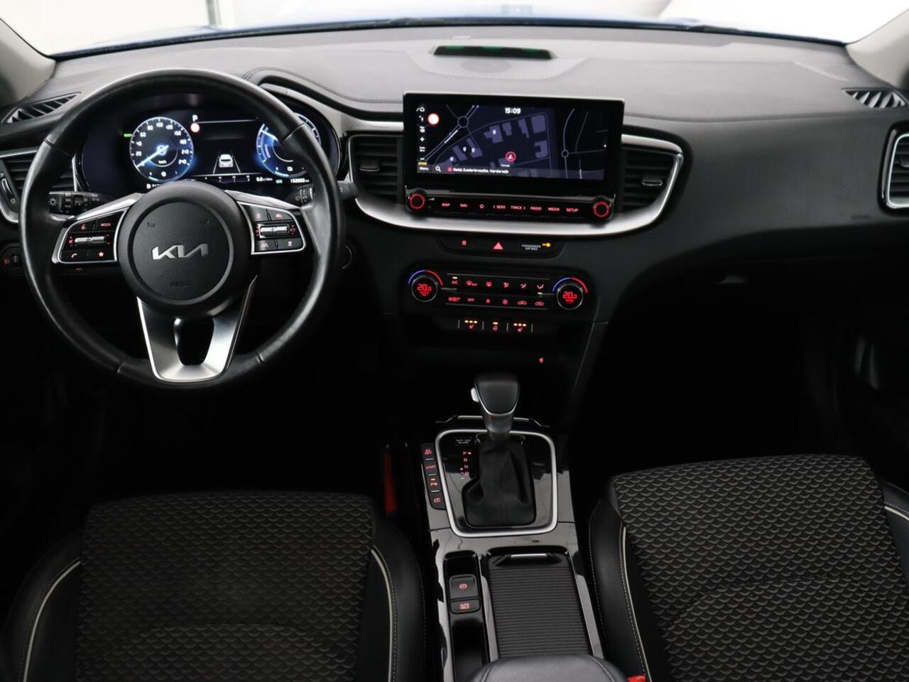 KIA CEE D Ceed 1.6 GDI PHEV DynamicPlusLine | Trekhaak | Stoel & stuurverwarming | Adaptive cruise | Camera | Carplay | Half leder | Keyless | Full LED | Climate control