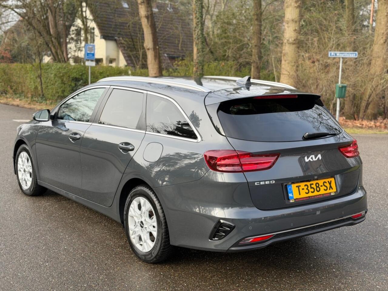 KIA CEE D 1.5 T-GDI MHEV DYN+L - Autm - Incl BTW - 2023 !!!